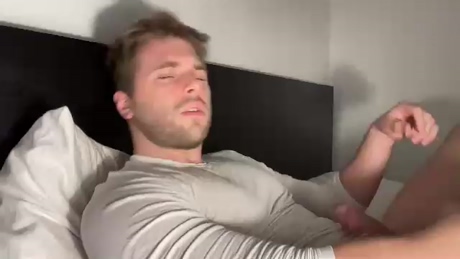 hot8pack01  08-01-2022 video bicurious