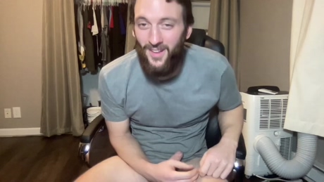 kickinwing1234  08-01-2022 video fuckme