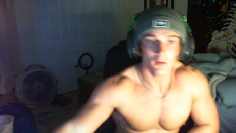 nategains  07-01-2022 video suckcock