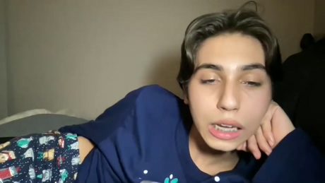 twink1alex  09-01-2022 video legs