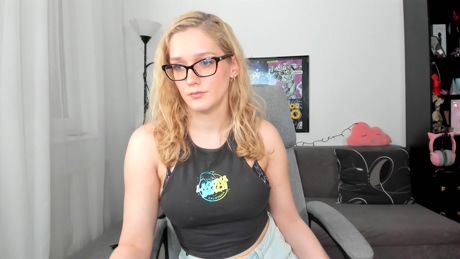 LunaNicole 10-01-2022 cute 