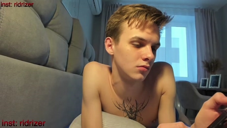 horny_jerk_roy_prick2001  10-01-2022 video deepthroat