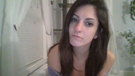 hotwhiskee 10-01-2022 boobs 
