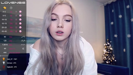 small_blondee 09-01-2022 sexygirl 