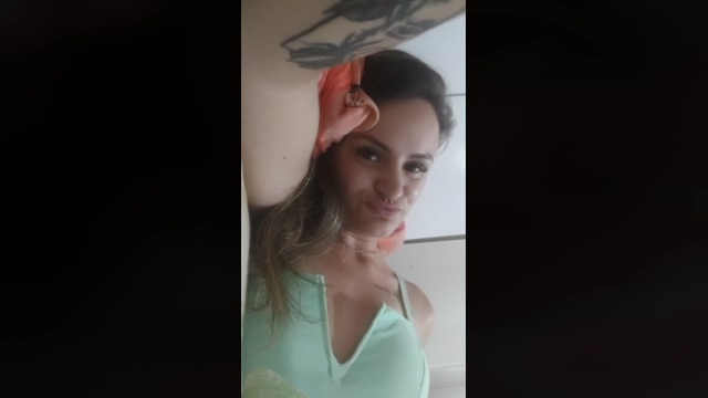 SammybabyBR 11-01-2022 kiss 