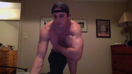 athleteguy55555  11-01-2022 video kiss