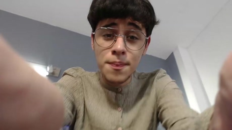 chrisdusan  10-01-2022 video kissing