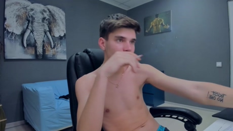 gavincolex  10-01-2022 video deepthroat