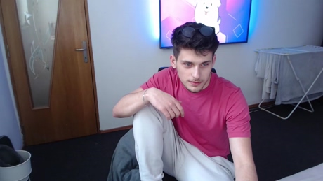 roberto_twink1  11-01-2022 video fuckher