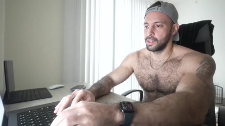 brucestryker  11-01-2022 video bigcock