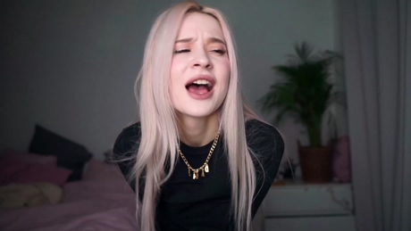daddystrouble 13-01-2022 boobs 