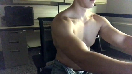 kungfu636  14-01-2022 video sexybody