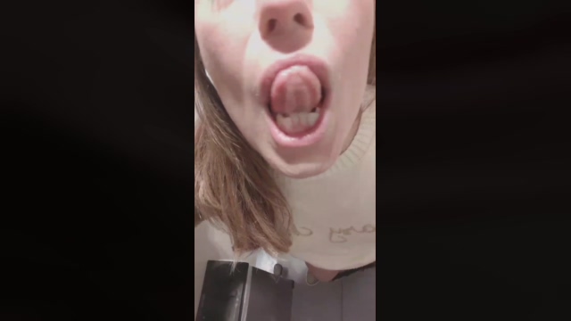 charry21 17-01-2022 fuckass 