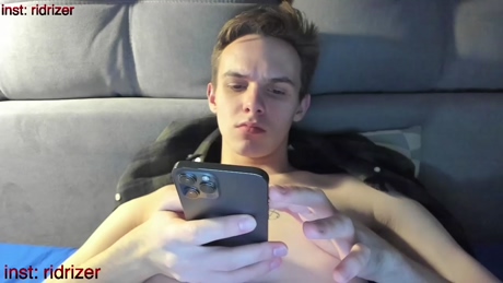 horny_jerk_roy_prick2001  16-01-2022 video spank