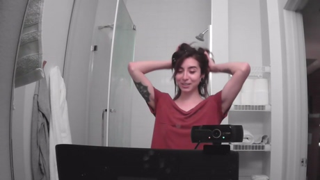 lizmreow  21-01-2022 fuck Females