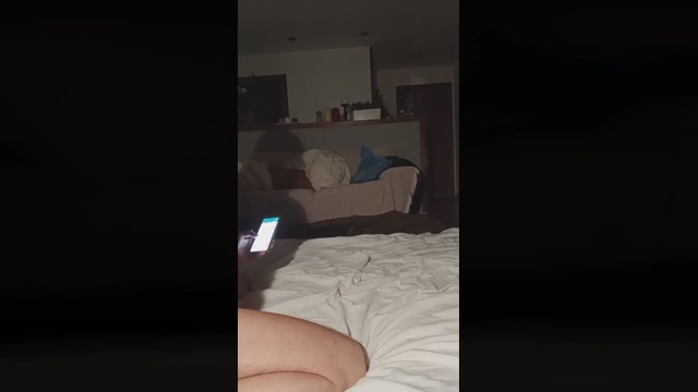 dosguarros4  22-01-2022 Recorded Video fingers