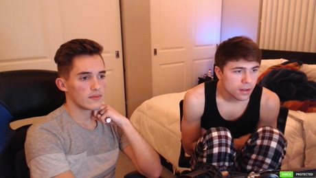 roomiebros  23-01-2022 video bigdick