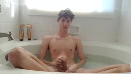 yungcock069  22-01-2022 video show