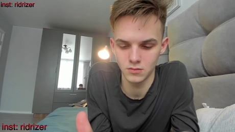 horny_jerk_roy_prick2001  25-01-2022 video juicy