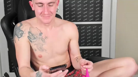 ryanrailer  25-01-2022 video horny