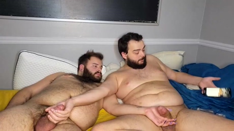 2bears1pup  27-01-2022 video Webcam