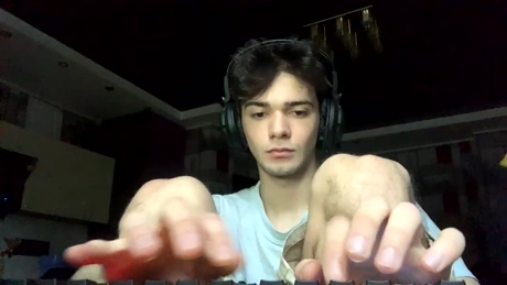 al_leos  30-01-2022 video Topless