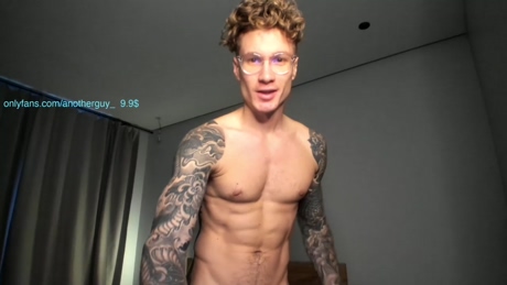 anotherguyonyourscreen  30-01-2022 video love