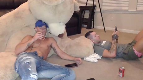 gorilla_glue777  30-01-2022 video horny