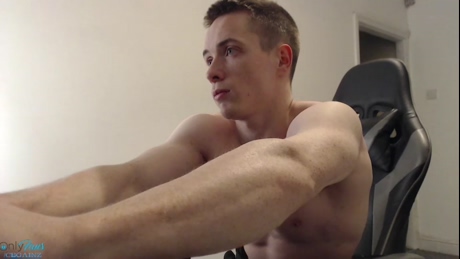 cbgainz  31-01-2022 video suckcock