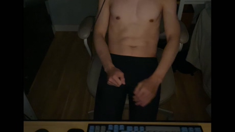 hugo_h  02-02-2022 Recorded Video legs