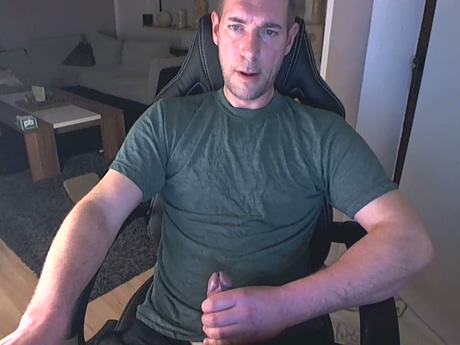 Reeper84  03-02-2022 video kissing