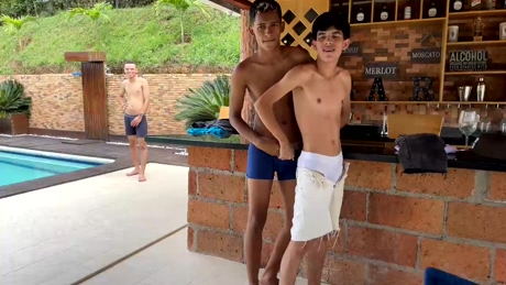 arkadia17  03-02-2022 video kissing