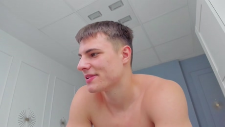 ashtoncoltx  04-02-2022 video prettyface