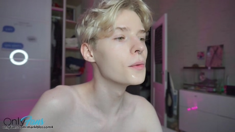 mark_blossom  04-02-2022 video lush