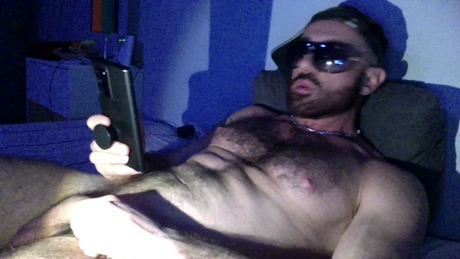 Made_N_Sicily  05-02-2022 video kiss