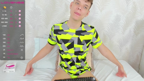 naughty_twink_1  05-02-2022 video bigdick