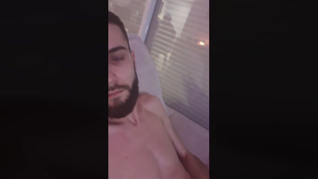 Bzeur84  06-02-2022 video fuck