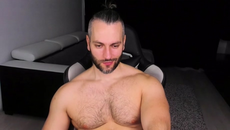 MarisMuscle  07-02-2022 video suckshow