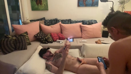 salvaq22  07-02-2022 video Topless