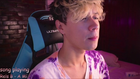 LeaneSeb  08-02-2022 video skinny