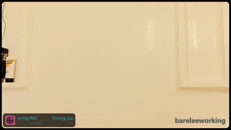 bareleeworking  07-02-2022 video sexyfeet