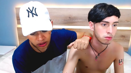 RoomatesBoys  08-02-2022 video sexy