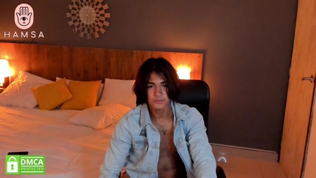 arthur_kohli  09-02-2022 video kissing