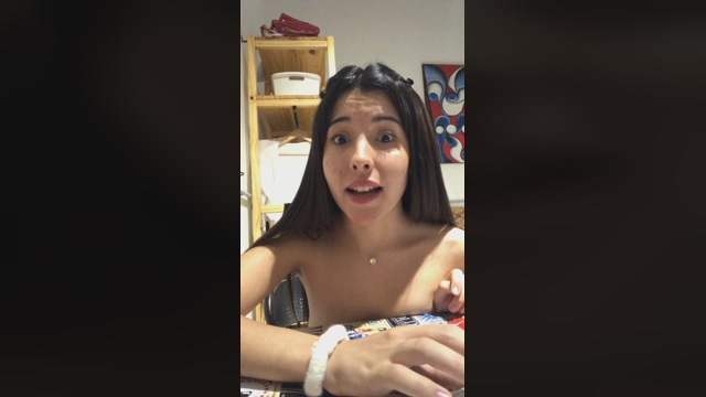 Tubebecitax 10-02-2022 striptease 