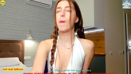 coy_amina 10-02-2022 bigcock 