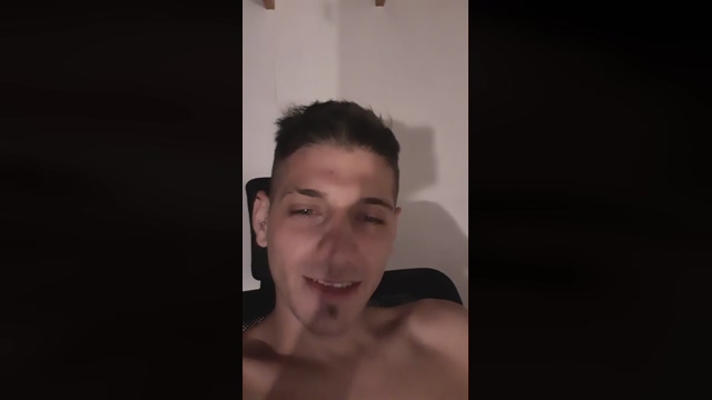 Elvillano32  12-02-2022 Recorded Video kissing