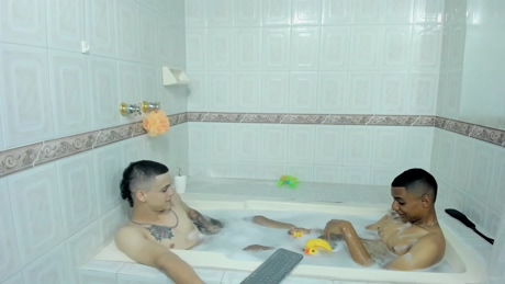 1Dylann  14-02-2022 video analsex