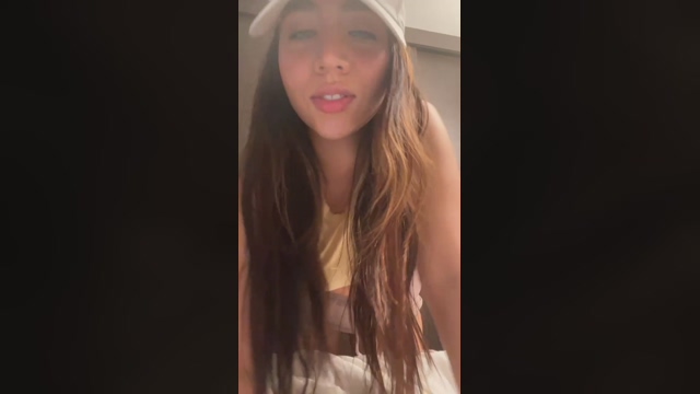 MarciaMancini 14-02-2022 tits 