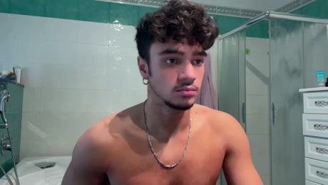 BunnyBoy2002  15-02-2022 video yummy