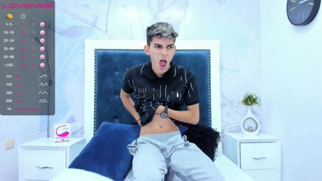 Santiii_xxx  15-02-2022 video deepthroat